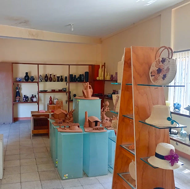 Galería Gloria Joyce del CITE Cerámica Chulucanas