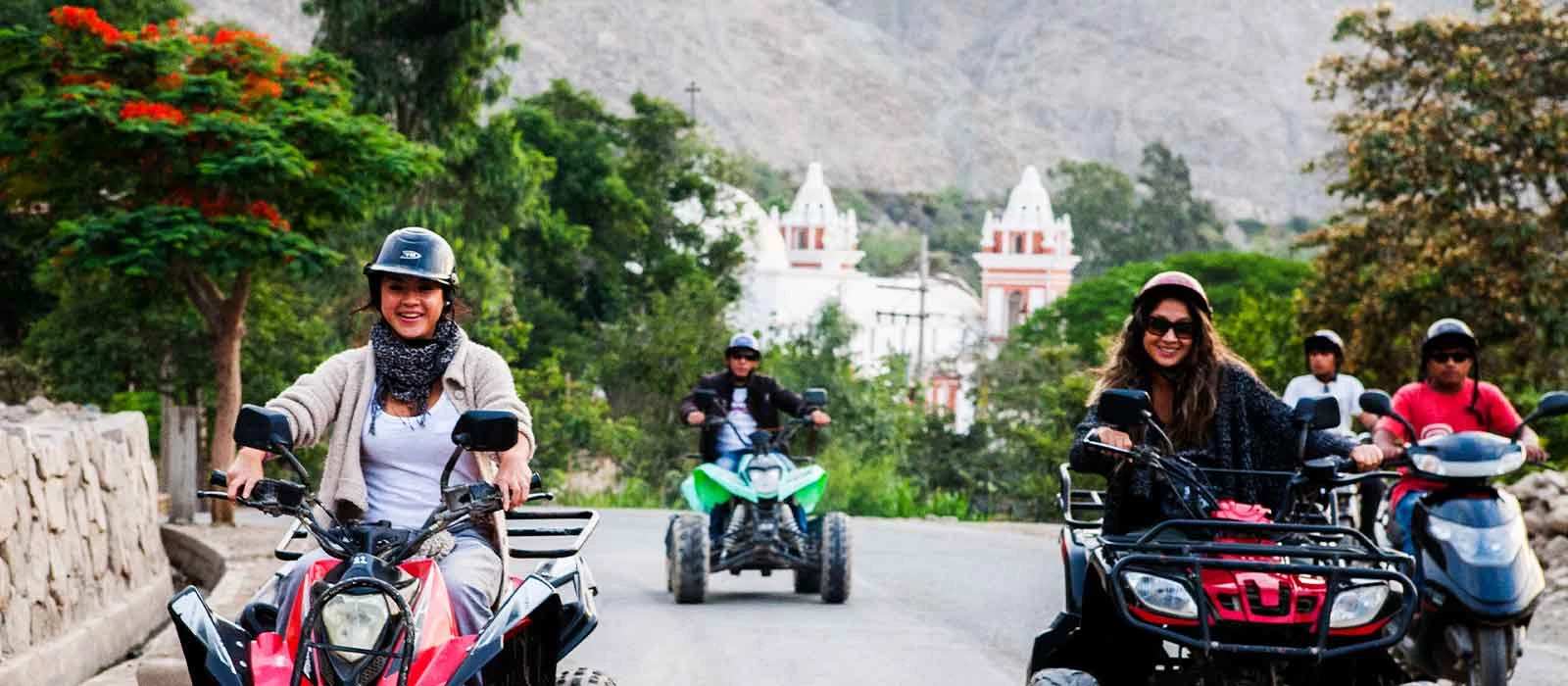 ¡Promociona tu negocio en Y Tú Qué Planes!