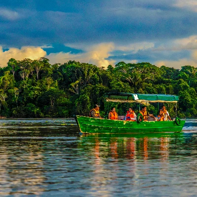 Seminario de Turismo "Vívelo en la Selva" región Loreto