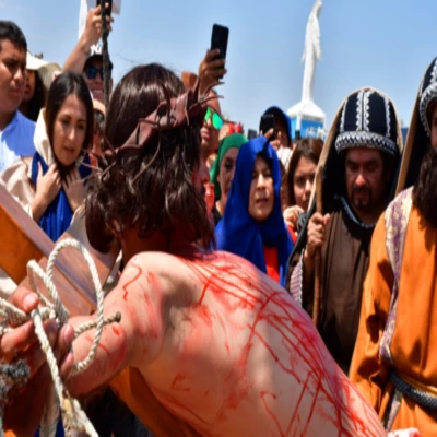 Vía Crucis de Chepén por Semana Santa
