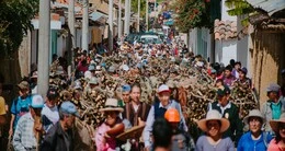 Yamta Pallay: Junta de leña