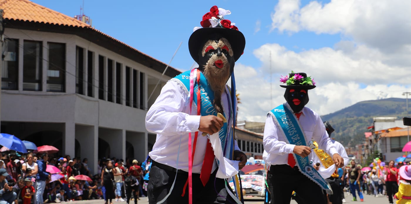 https://www.ytuqueplanes.com/imagenes/Carnaval Huaracino: ¡todo lo que necesitas saber para disfrutar de esta gran festividad!