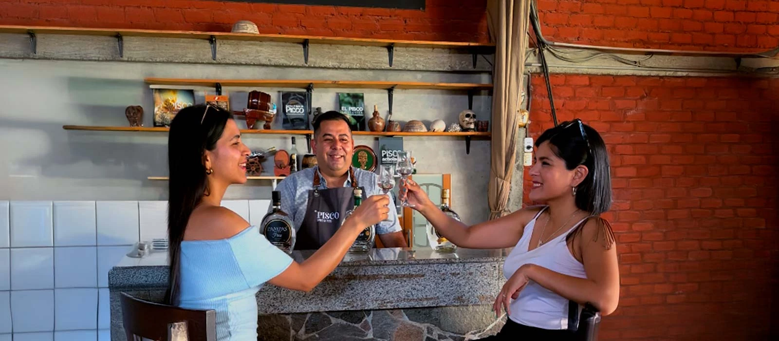 ¡Promociona tu negocio en Y Tú Qué Planes!
