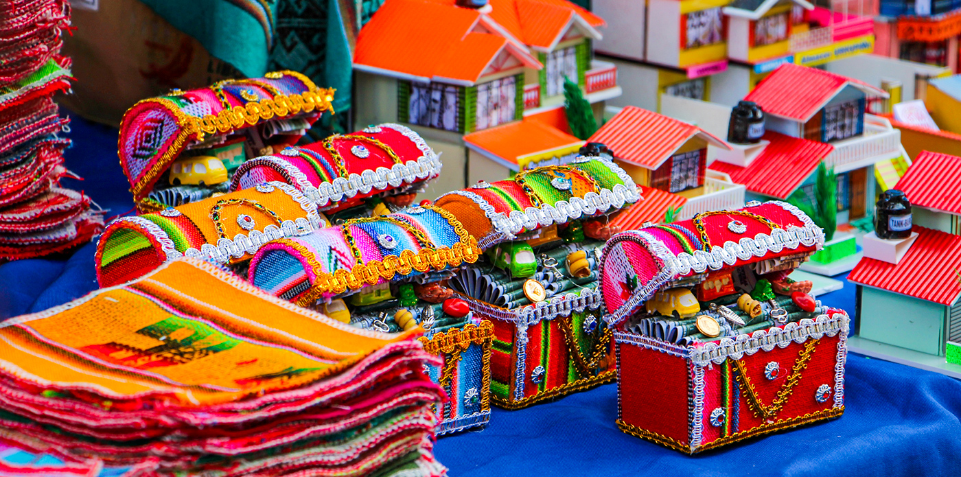 https://www.ytuqueplanes.com/imagenes/Perú es mágico y como muestra de ello, está la Feria de Alasitas