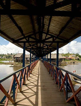 Iquitos y Cumaceba: Dos Mundos, Una Aventura