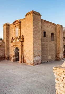 Almas de norte: Ruta del Papa, entre conventos y tumbas reales