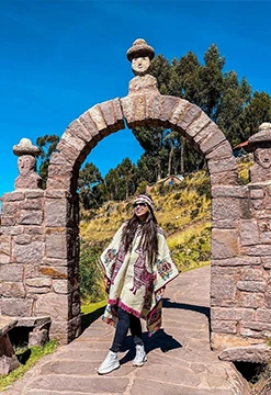 ¡Descubre la magia del Lago Titicaca con una experiencia única!