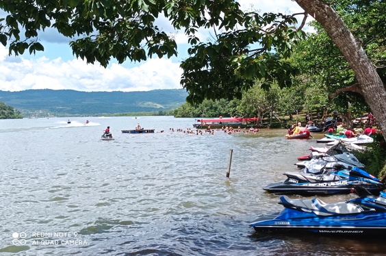 tarapoto-tropical_25-2