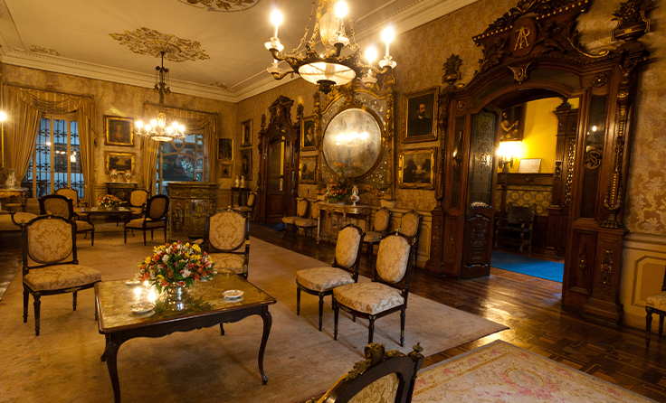 Casa Aliaga