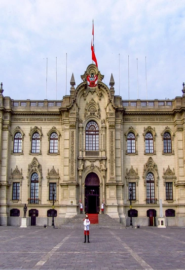 VISITA ESPECIAL: PALACIO DE GOBIERNO