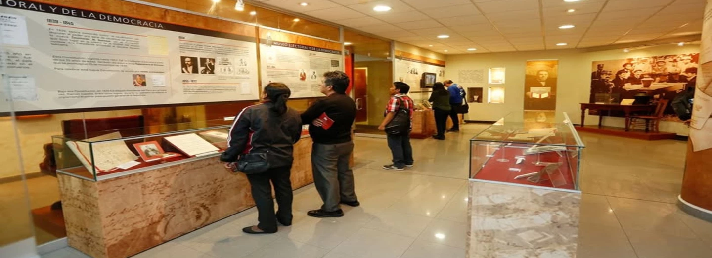 VISITA ESPECIAL: MUSEO ELECTORAL Y DE LA DEMOCRACIA