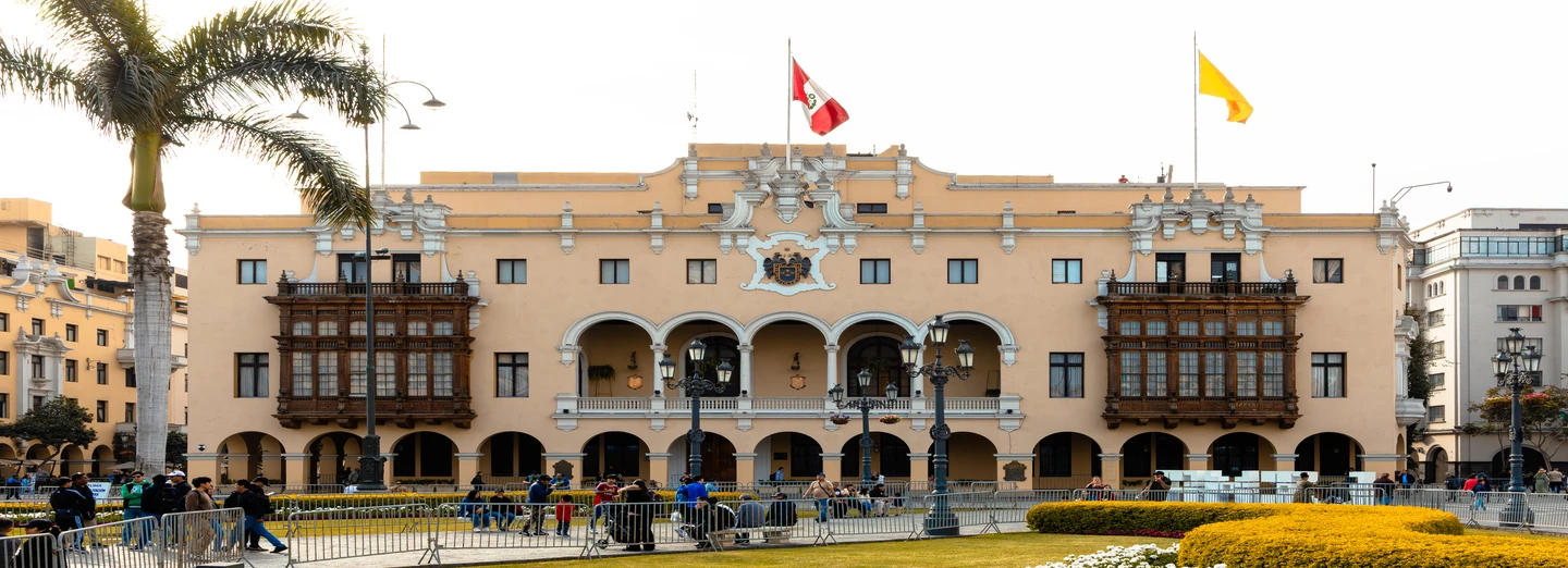 RECORRIDO TURÍSTICO: PALACIO MUNICIPAL DE LIMA Y DEGUSTACIÓN EN EL TERRAZAS LIMA