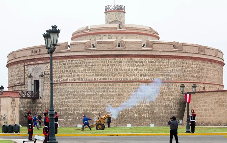 RECORRIDO NOCTURNO MISTERIOS Y LEYENDAS EN EL REAL FELIPE