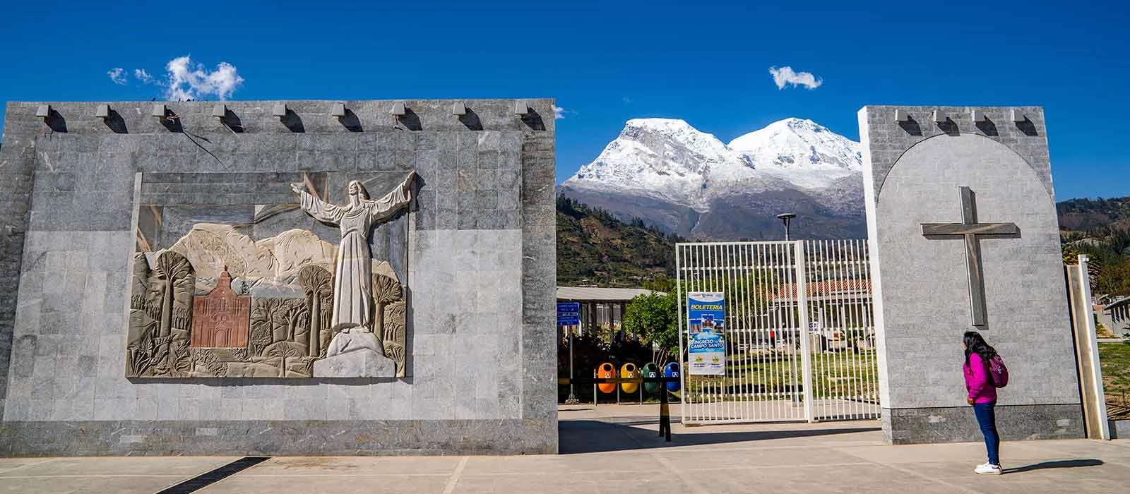 ¡Promociona tu negocio en Y Tú Qué Planes!