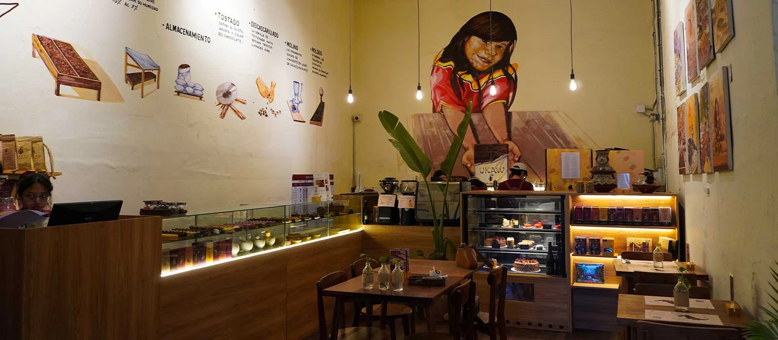 ¡Promociona tu negocio en Y Tú Qué Planes!