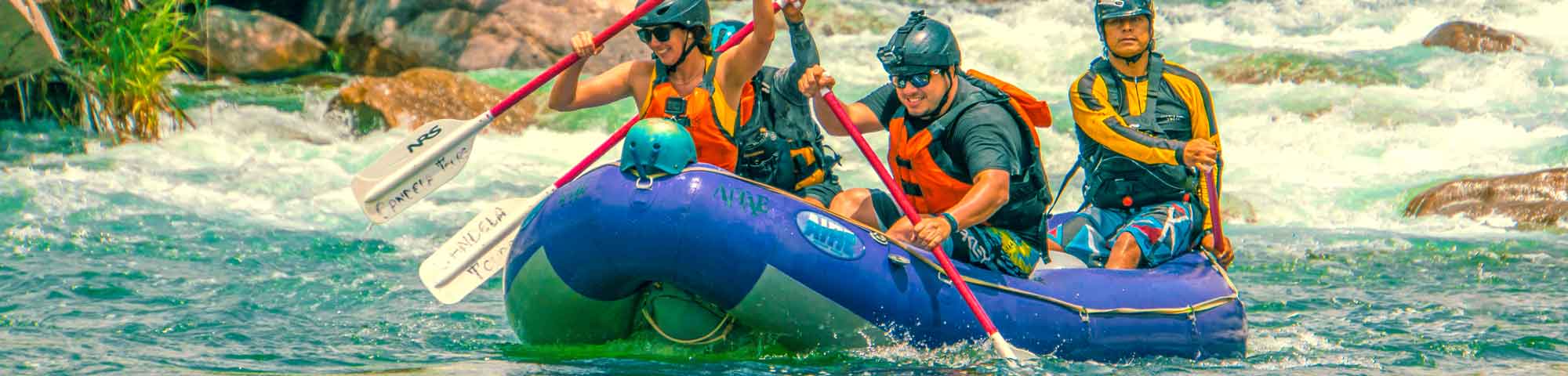 Canotaje en el Río Cañete