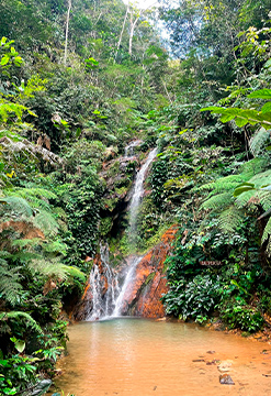 Salto de las Brujas en familia