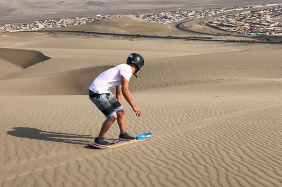 Trineo-de-arena-en-el-Desierto-de-Ancon-2C.jpg