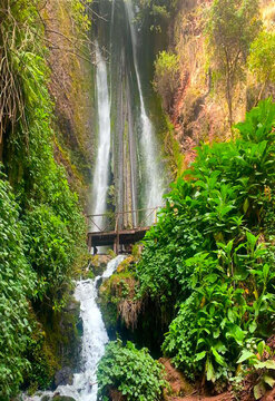 Camino Inca hacia la Catarata de Poc poc