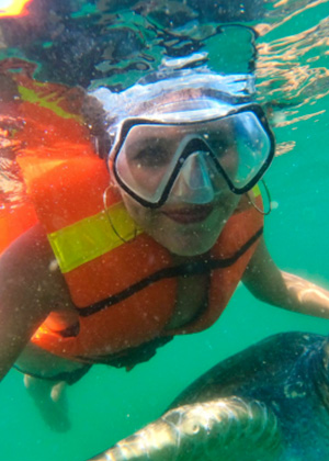 Máncora y Tumbes, Avistamiento de ballenas y nado con tortugas