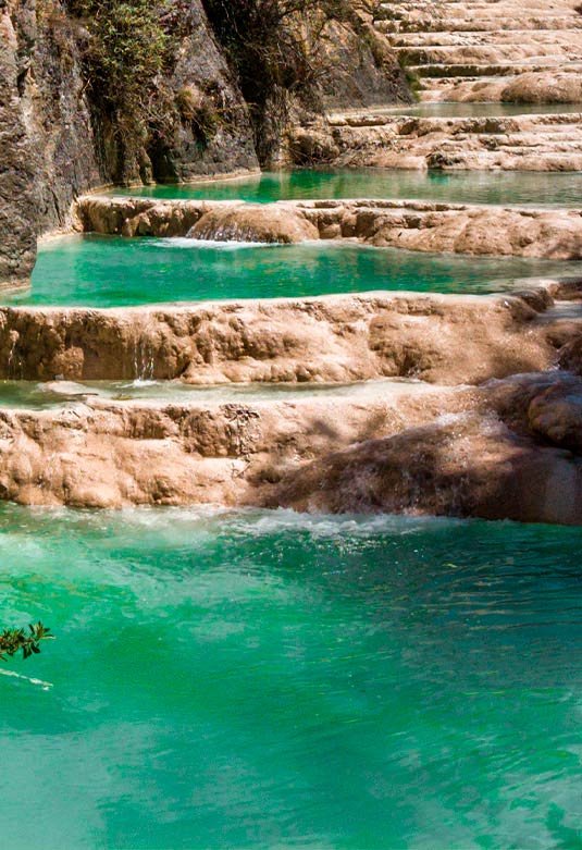 Aguas turquesas Millpu