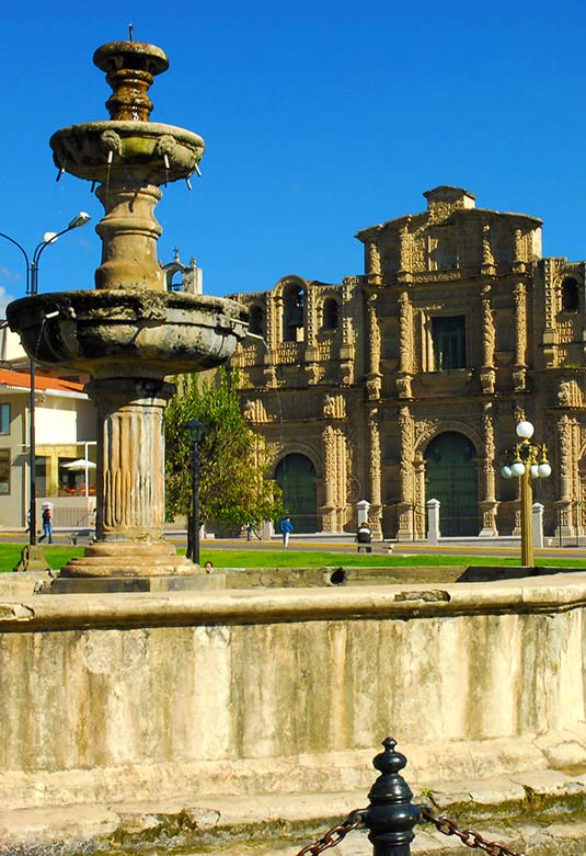 Plaza de Armas Cajamarca