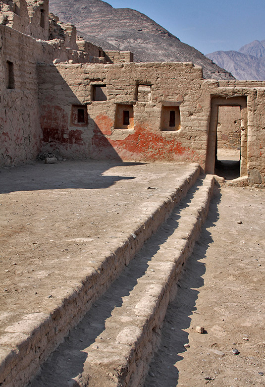Zona Arqueológica Tambo Colorado