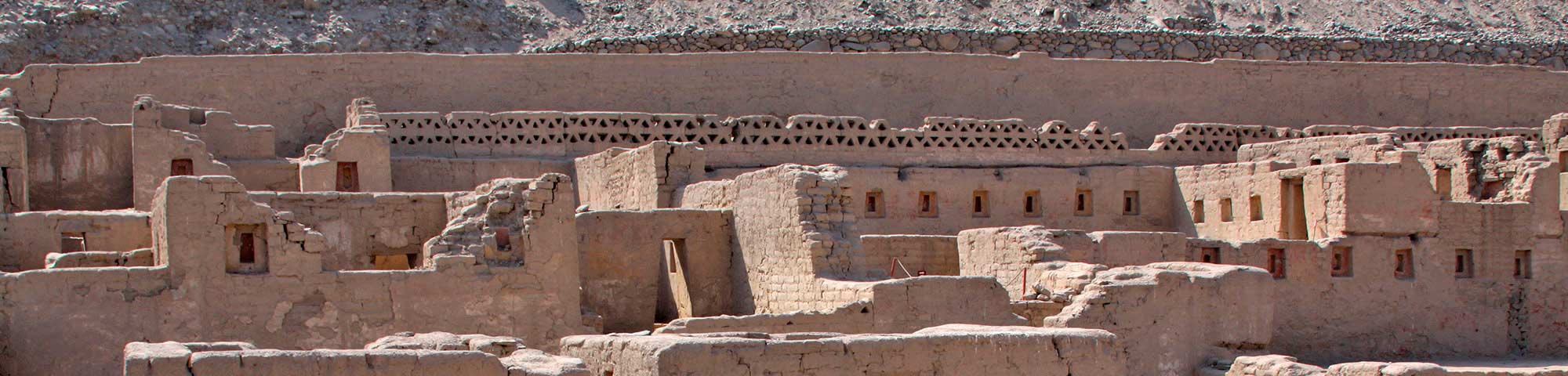 Zona Arqueológica Tambo Colorado