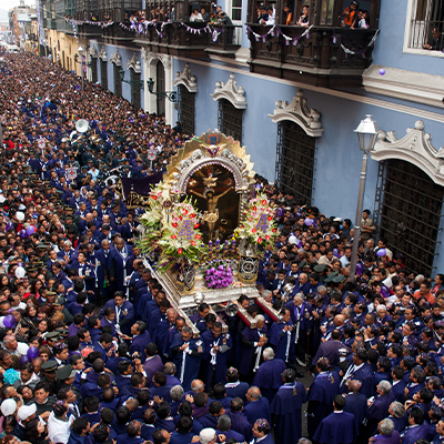 Dia central del Señor de los Milagros (Lima)