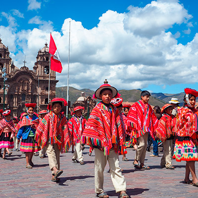 Desfile de danzas - colegios