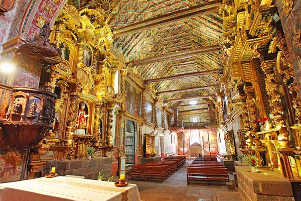 Templo de San Pedro Apóstol de Andahuaylillas en Cusco - Ruta Barroco Andina