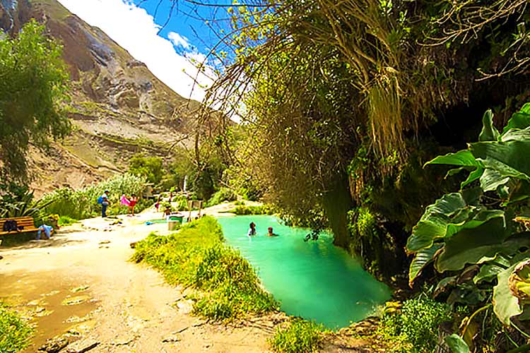 Complejo de Aguas Termales de Mamahuarmi - Olvídate del estrés en los baños termales de Churín