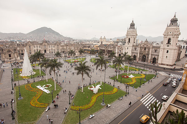 Plaza de Armas en el Centro de Lima - Lima