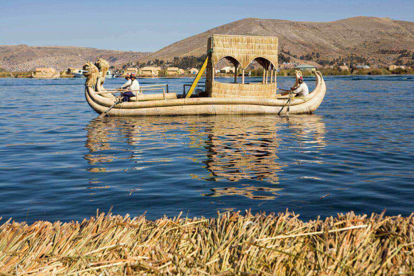 islas-totora-puno