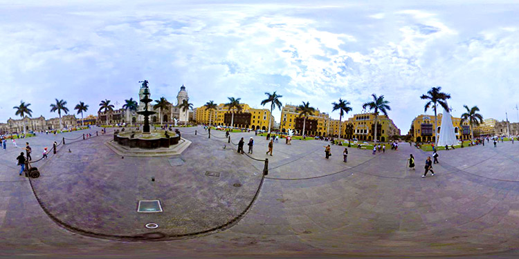 plaza-de-armas-lima