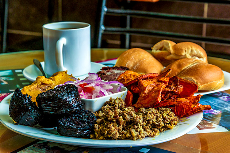 gastronomía peruana, desayunos peruanos