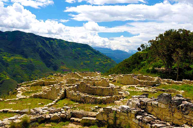 fortaleza-de-piedra-luya