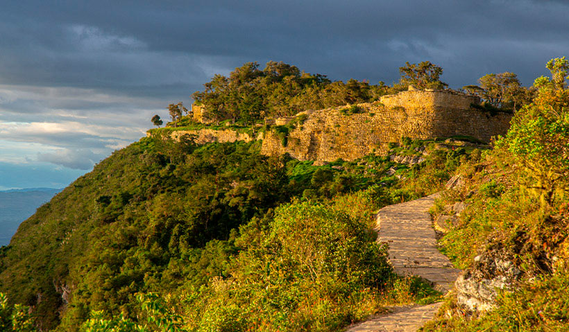 Camino hacia Kuélap