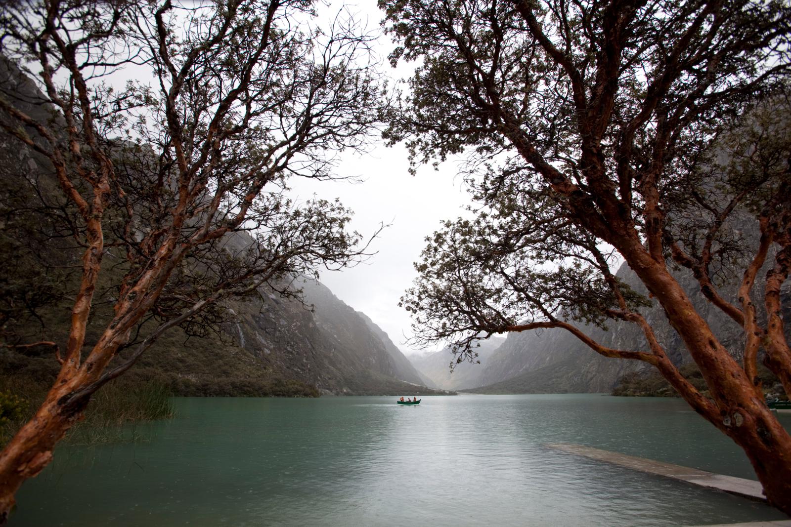 laguna-de-llanganuco