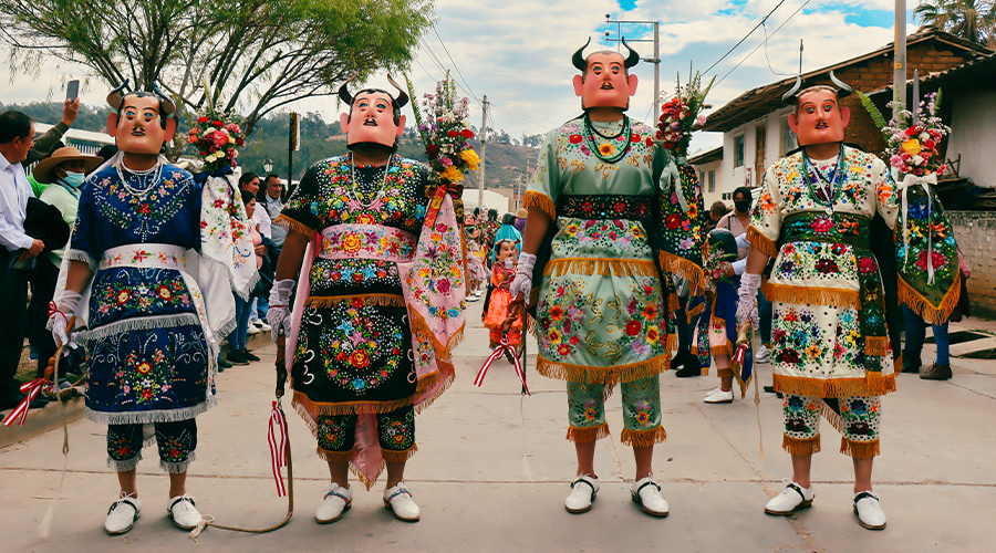 La señorial danza de los Diablos de Cajabamba | Y tú qué planes?