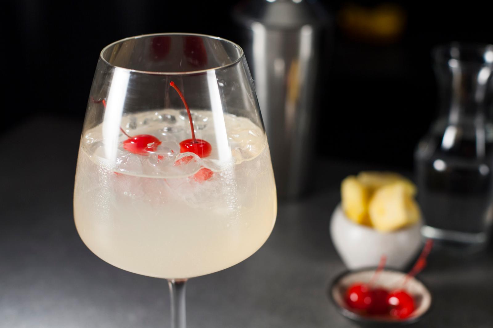 pisco-piña-cereza