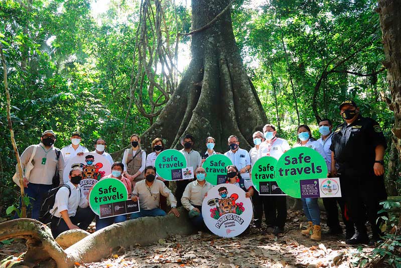 Entrega de Safe Travels en Madre de Dios