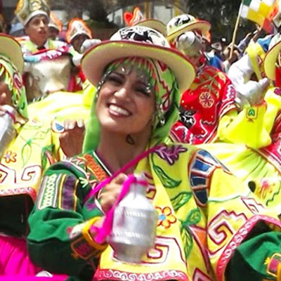 ¡Vive de cerca la espectacular festividad de la Virgen de la Candelaria!