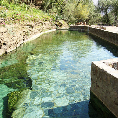 Olvídate del estrés en los baños termales de Churín