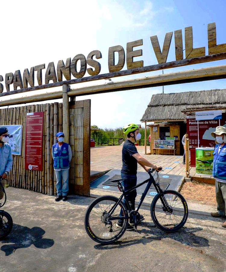 Turismo en bicicleta, Pantanos de villa