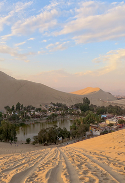 Enoturismo y sunset en Huacachina