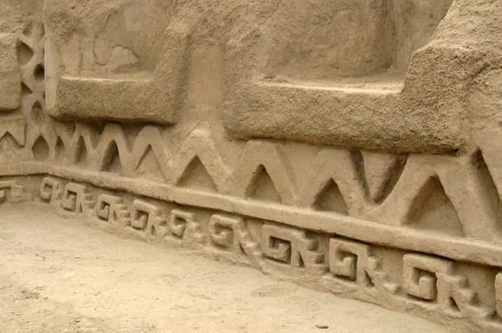 Chan Chan por la mañana