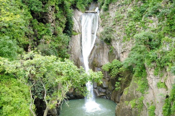 Naturaleza Encantadora : Catarata Velo de Novia El Espinal 