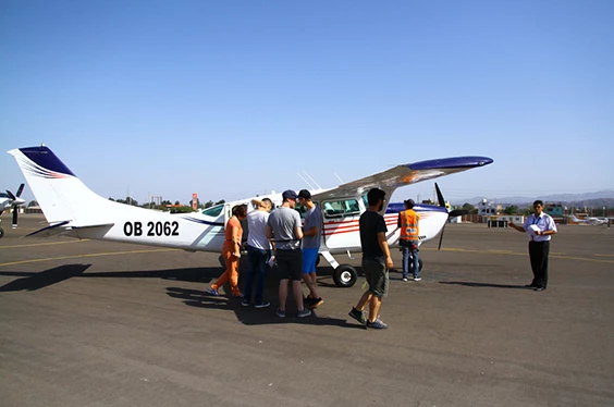 Sobrevuela las líneas de Nasca desde Pisco