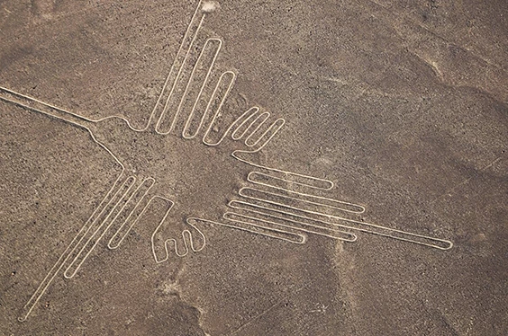Sobrevuela las líneas de Nasca desde Pisco